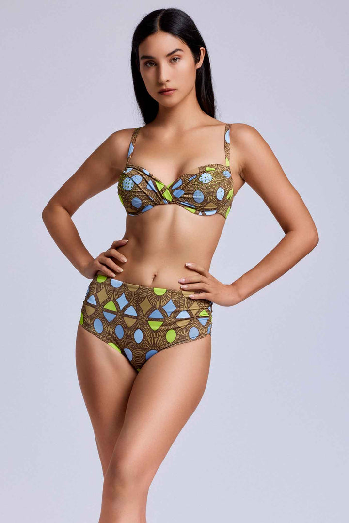 Bikini con ferretto Mora coppa D